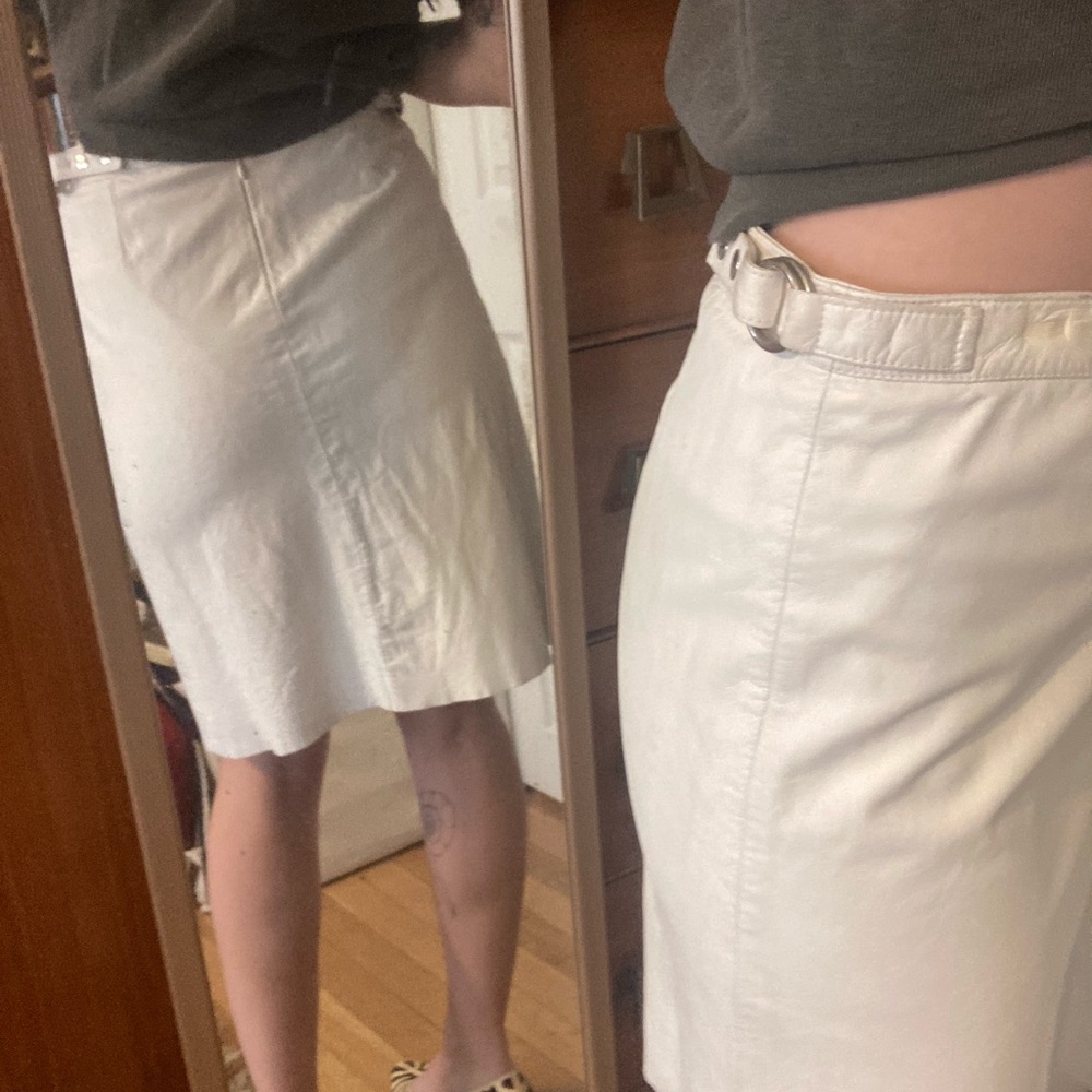 Theory White Leather skirt 4